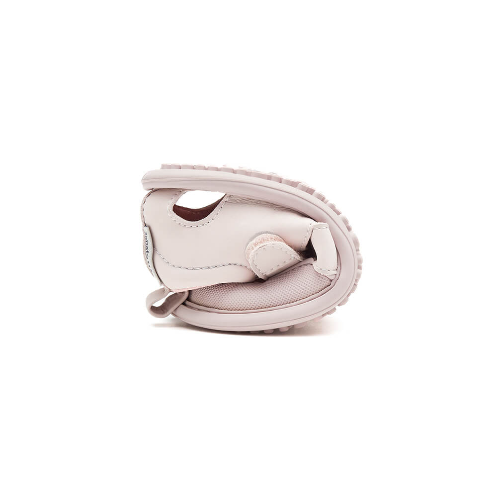 calzado infantil verano transpirable espacio dedos pie color rosa palo claro denia rocker ss24