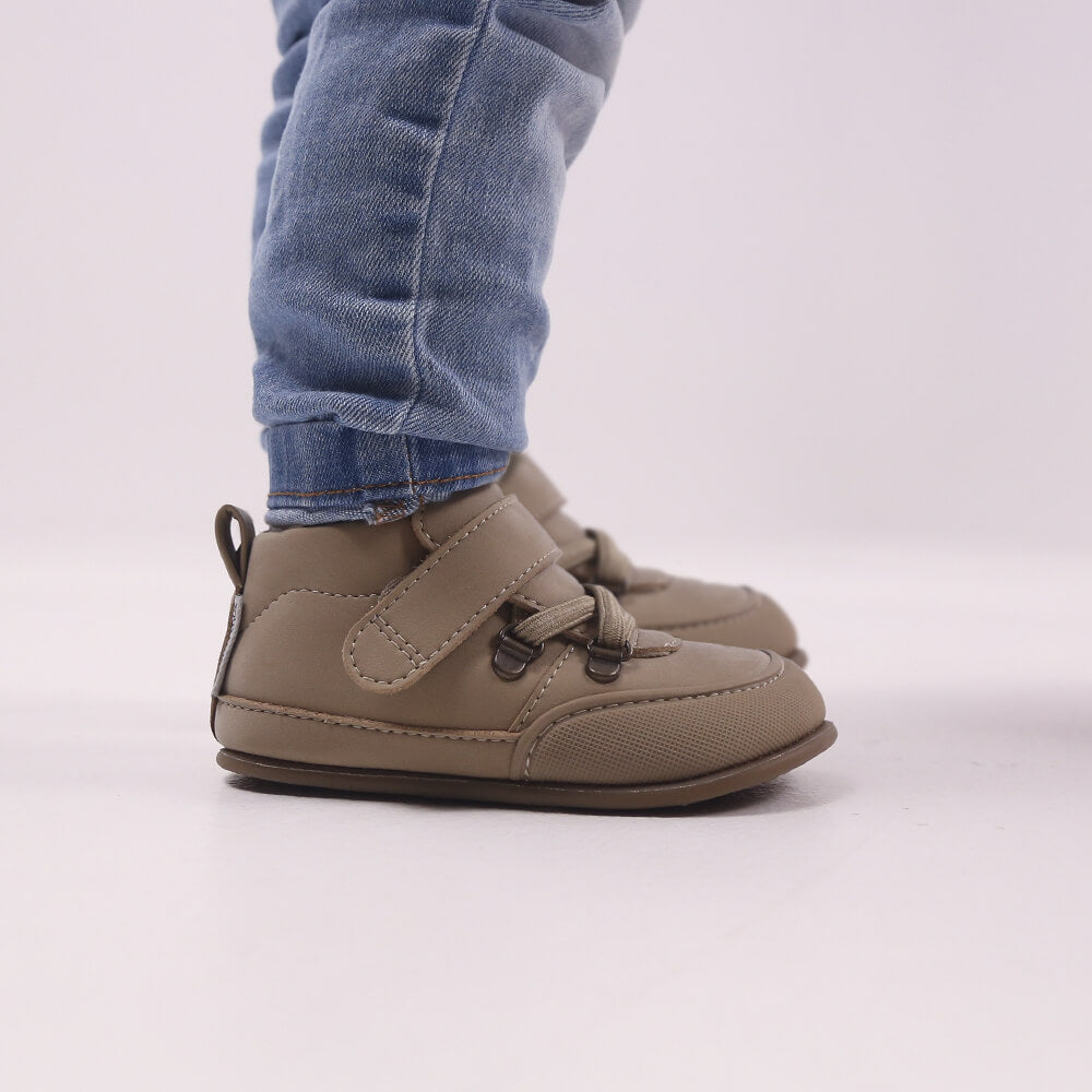 botines respetuosos otono invierno serra feroz AW25