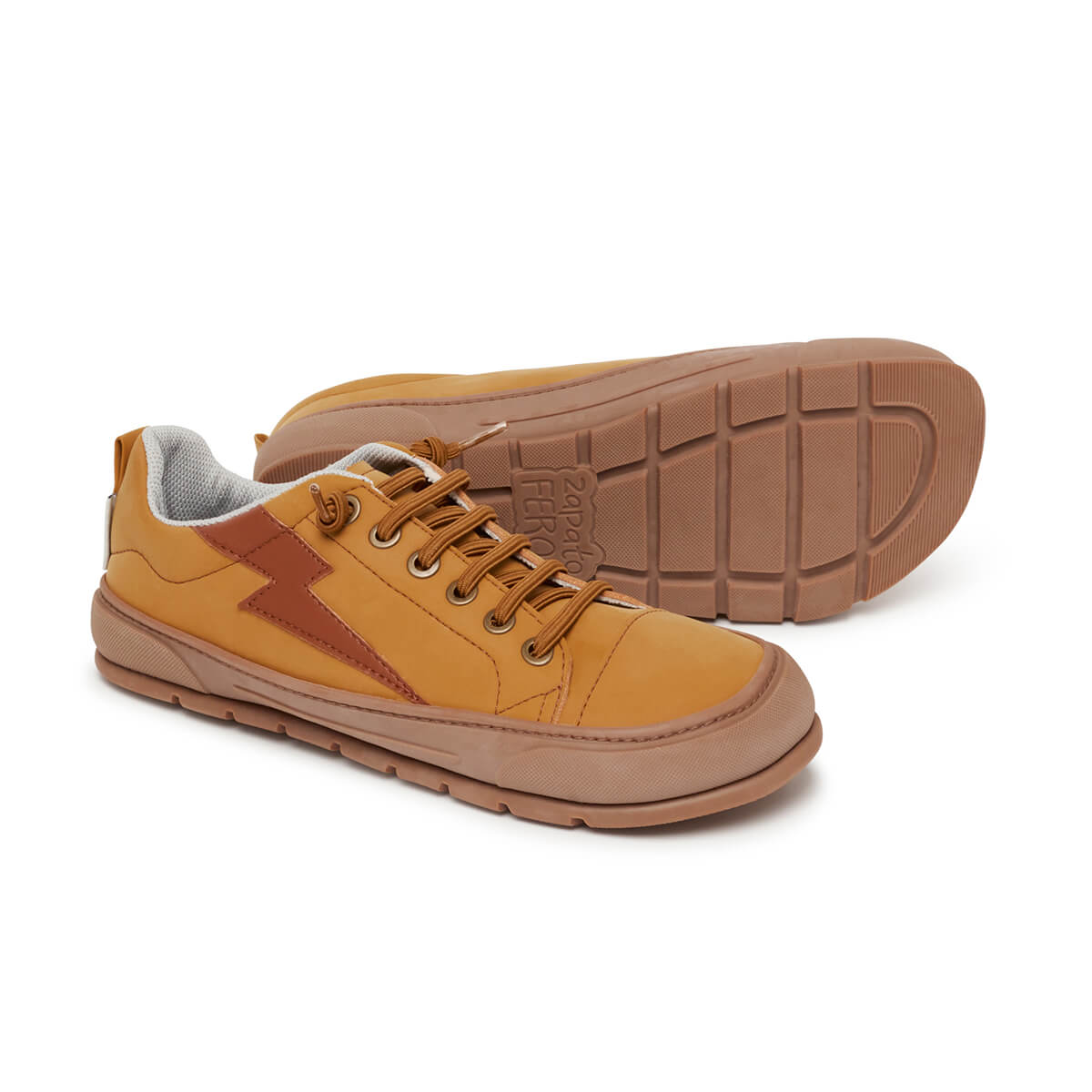 calzado barefoot urbano casual informal color amarillo mostaza paterna rayo adulto aw24 02