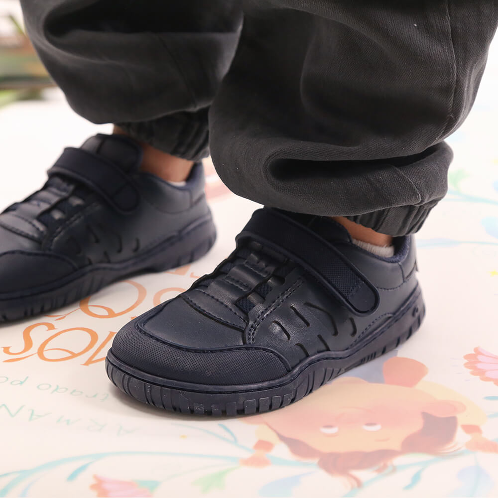 calzado infantil barefoot diseno respetuoso deportivo divertido moderno color azul onil