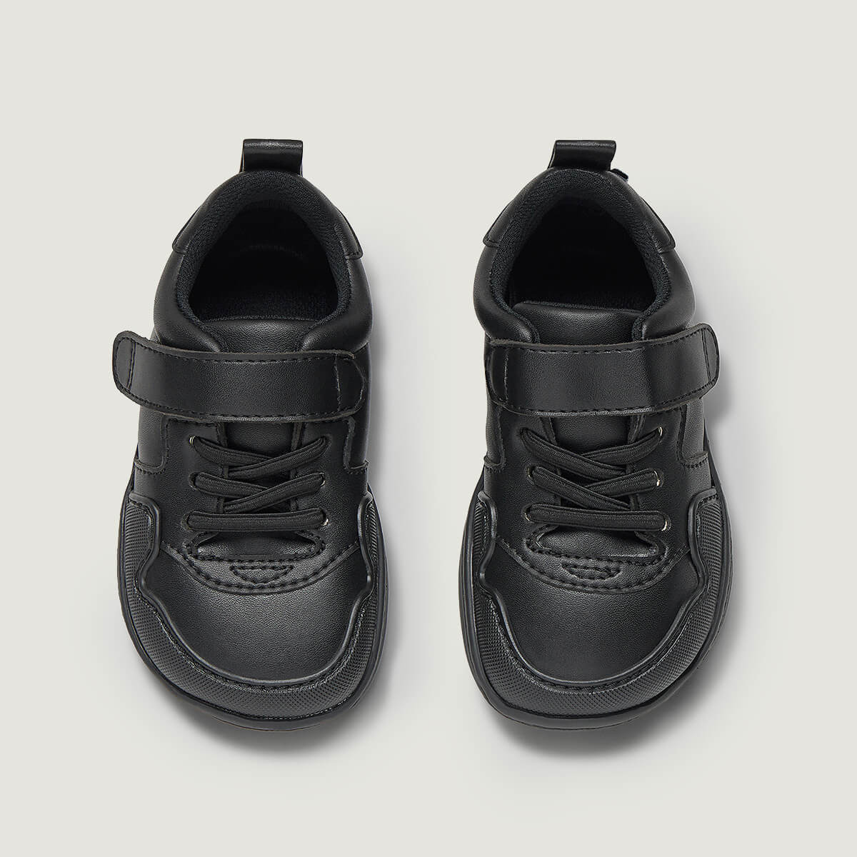 Superior Deportiva Barefoot Olocau | Negro Microfibra